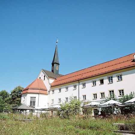 Kapuzinerhof Seminar- Und Kongresshotel 劳芬 外观 照片