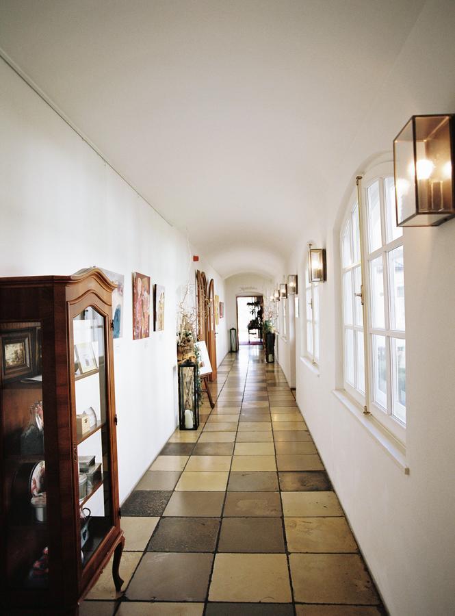 Kapuzinerhof Seminar- Und Kongresshotel 劳芬 外观 照片