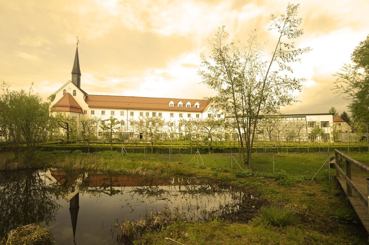Kapuzinerhof Seminar- Und Kongresshotel 劳芬 外观 照片